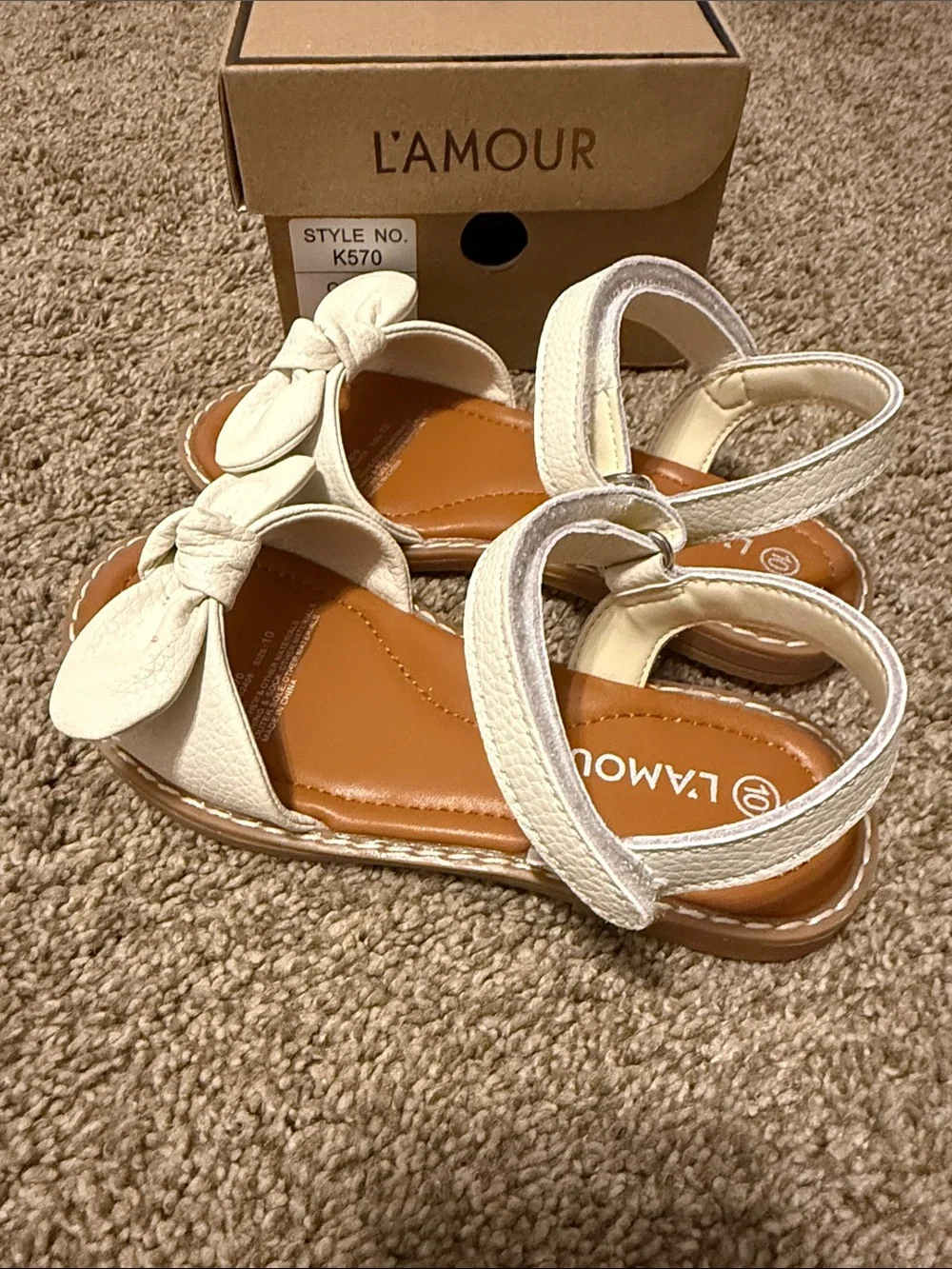 L'Amour White Knot-Front Girls' Sandals